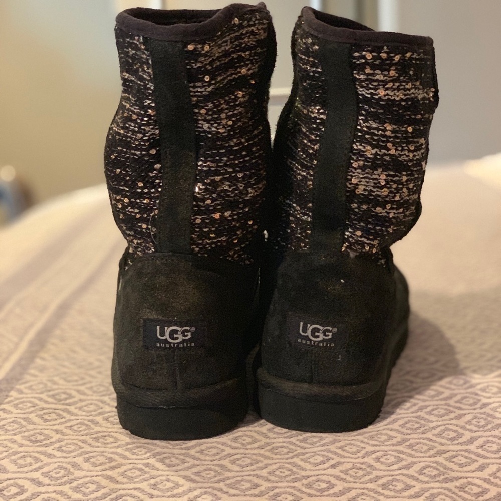 UGG Lyla Boot in Black - Picture 6 of 8